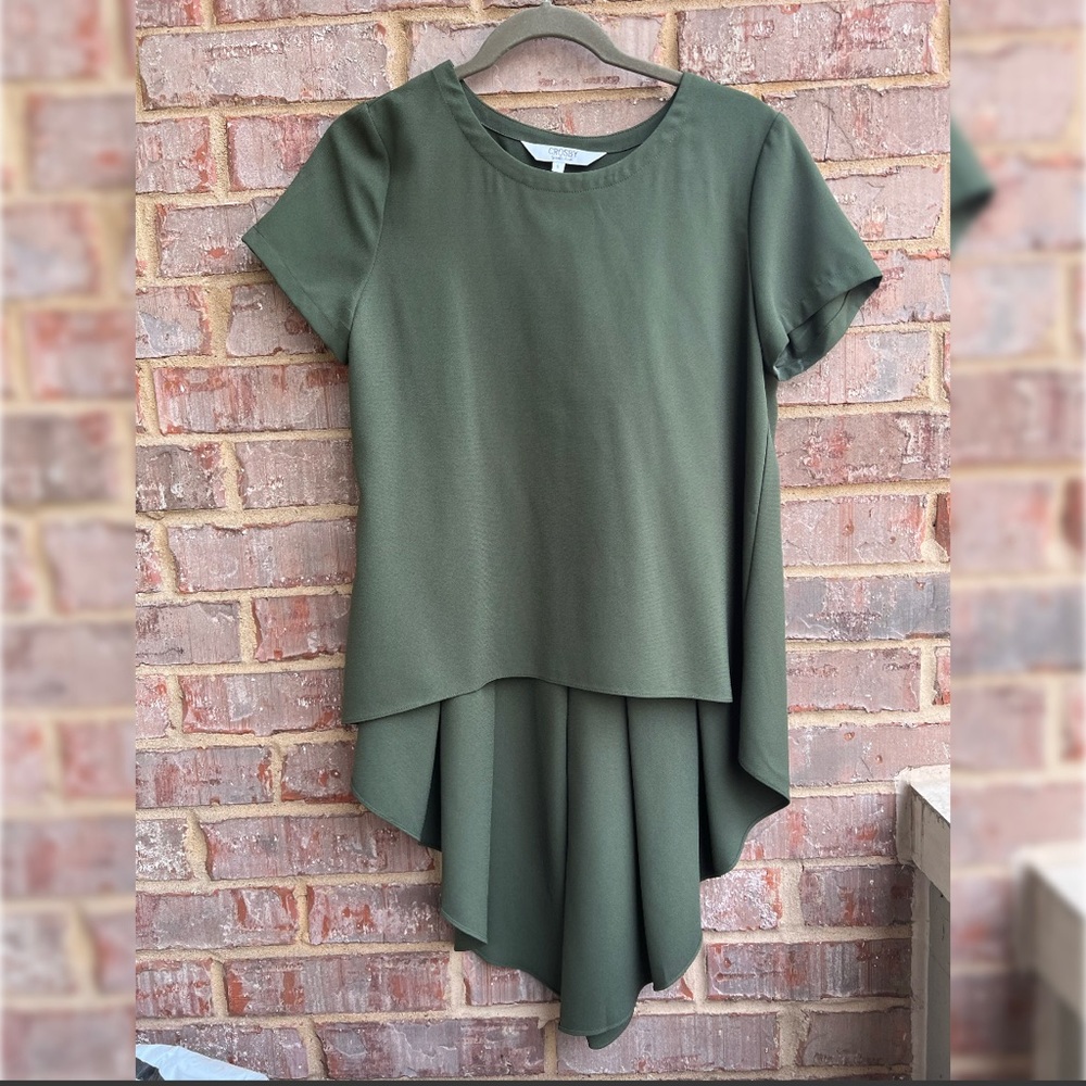 Crosby by Mollie Burch Green High Low Hem Short Sleeve Blouse Pleated Back